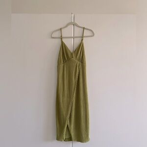 Midi Chartreuse Lulu’s Dress